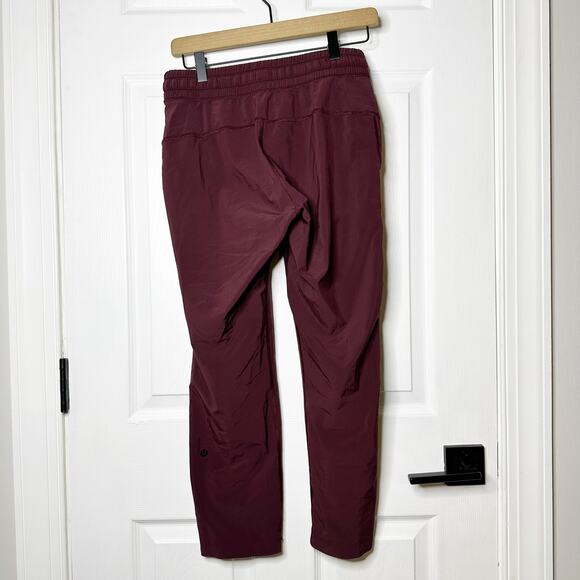Lululemon Size 2 Namaskar Crop Garnet Pants Athleisure Workout - Picture 5 of 8